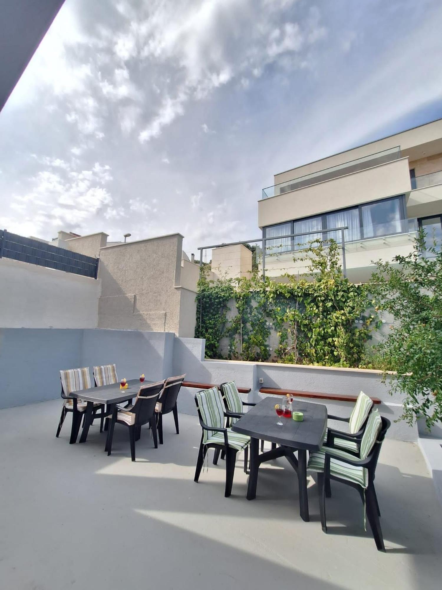 Apartments Vini Seget Donji Exterior photo
